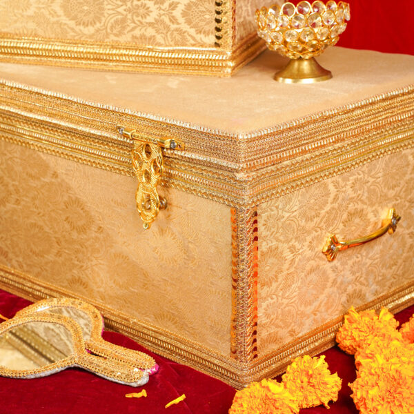 Trousseau Trunk (Gold)