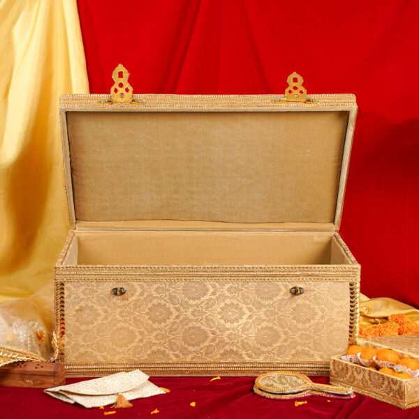 Trousseau Trunk (Gold)