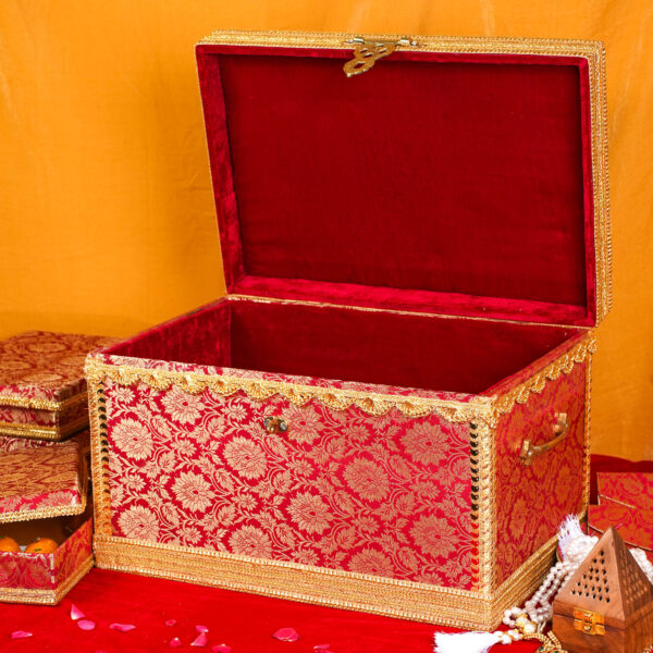 Trousseau Trunk (Red)