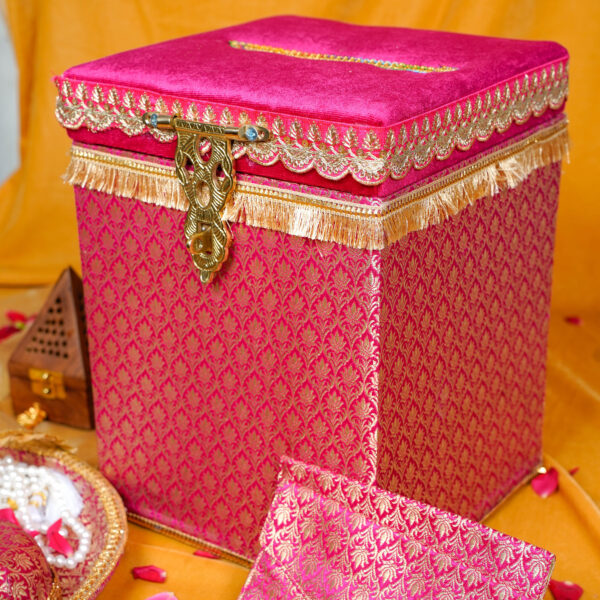 Envelope Box
