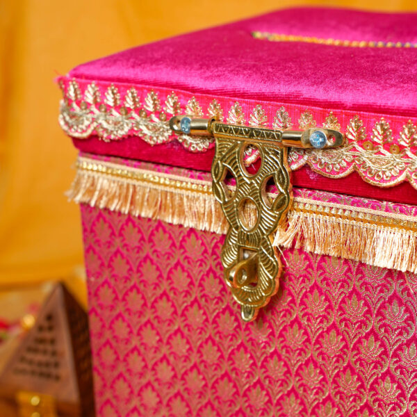 Envelope Box